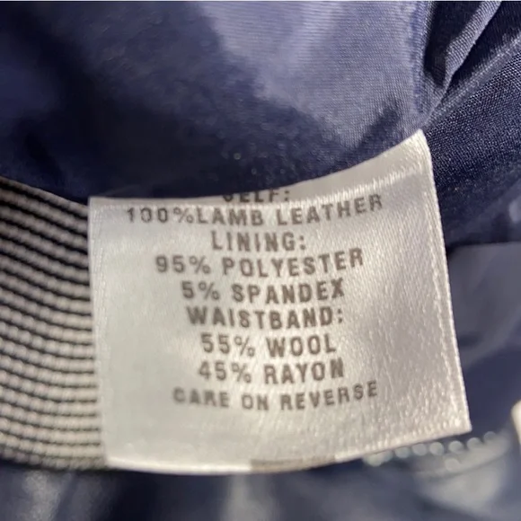 St. John XL blue leather jacket with pockets. Button front - Picture 7 of 11